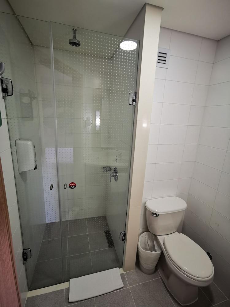 Ibis Medellin Hotell Eksteriør bilde