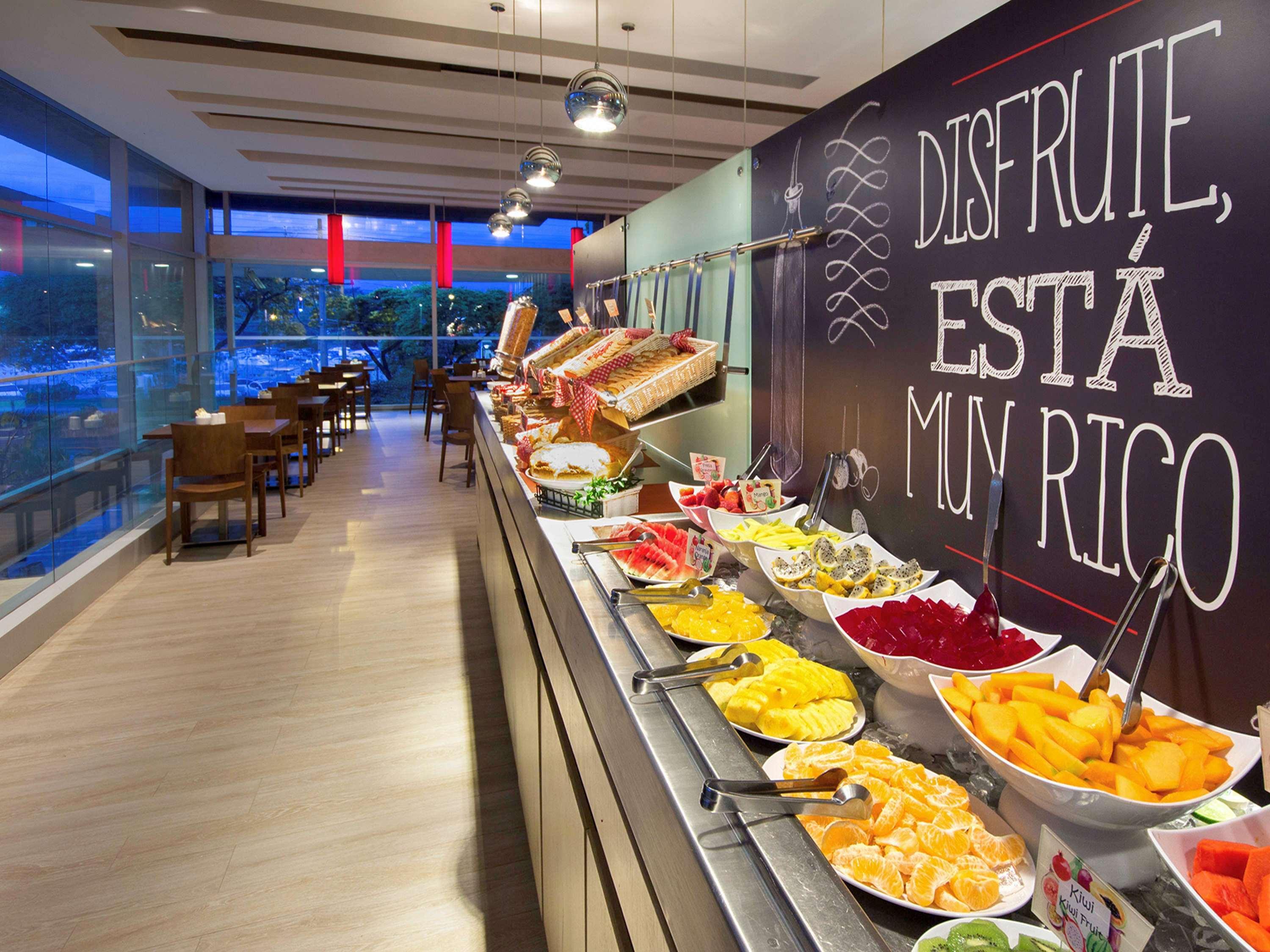 Ibis Medellin Hotell Eksteriør bilde