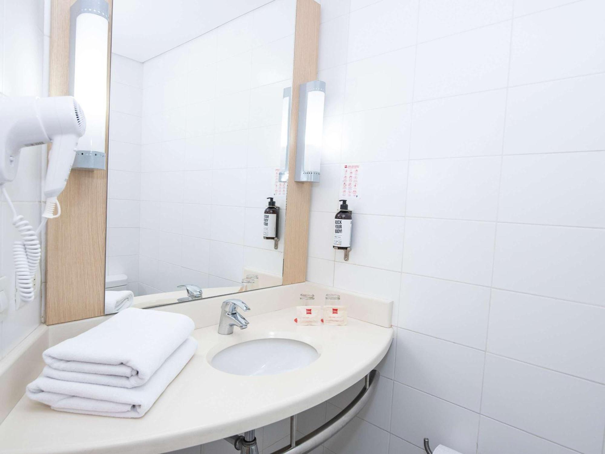 Ibis Medellin Hotell Eksteriør bilde