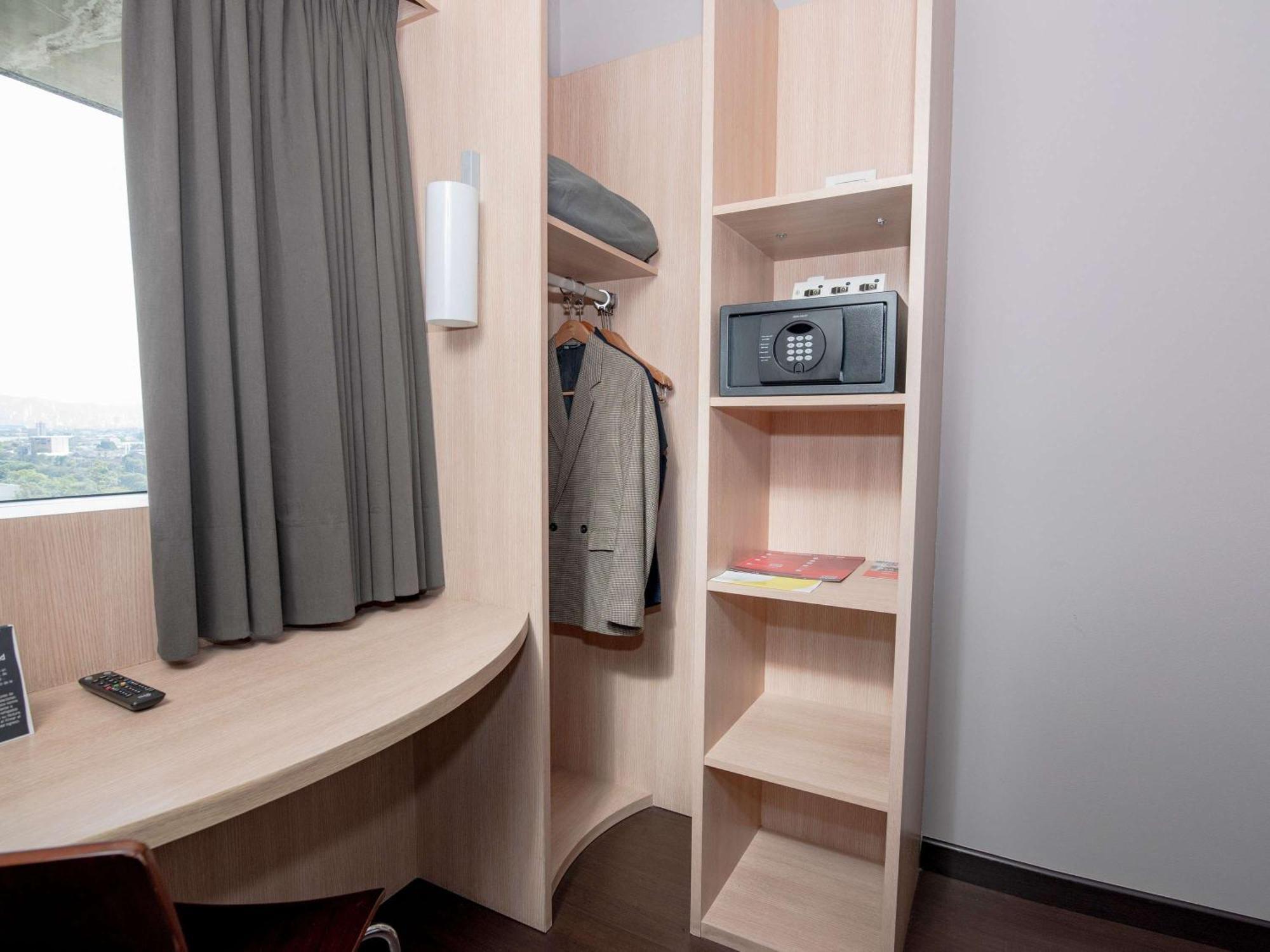Ibis Medellin Hotell Eksteriør bilde