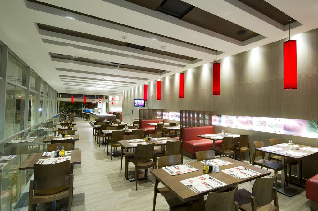 Ibis Medellin Hotell Eksteriør bilde