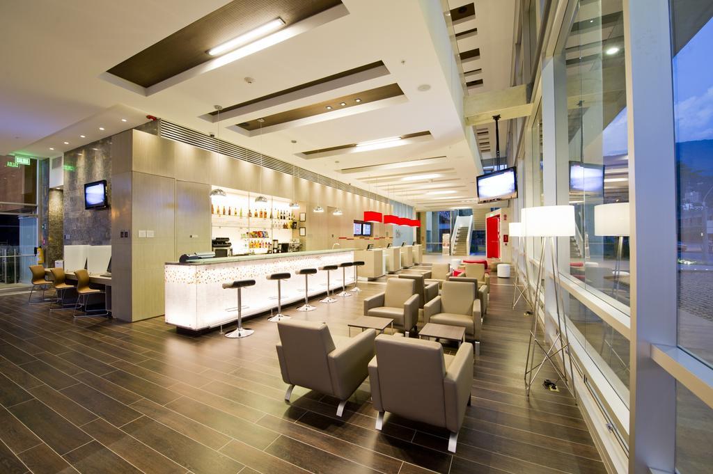 Ibis Medellin Hotell Eksteriør bilde